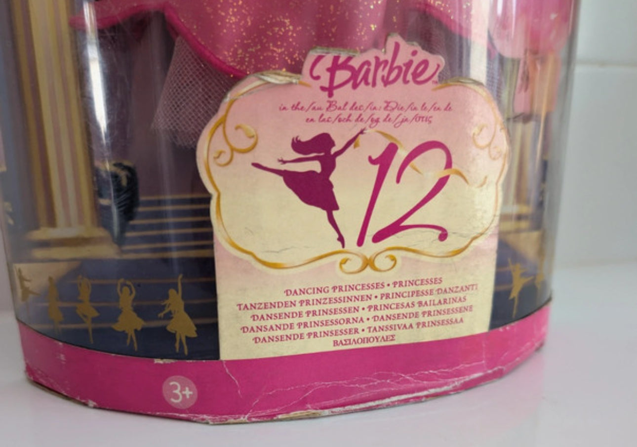 Barbie et les 12 princesses dansantes Geneviève 2006
