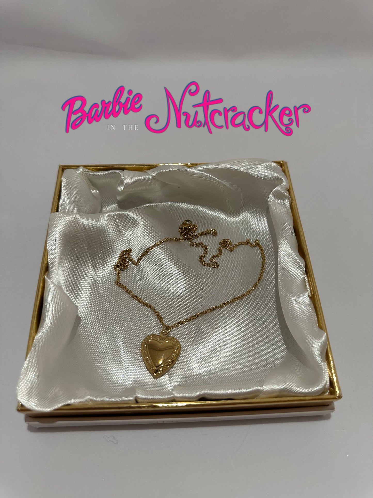 Barbie and the diamond castle necklace