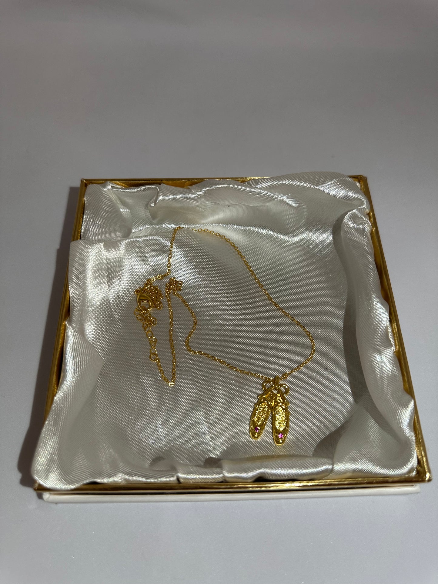 Barbie and the diamond castle necklace