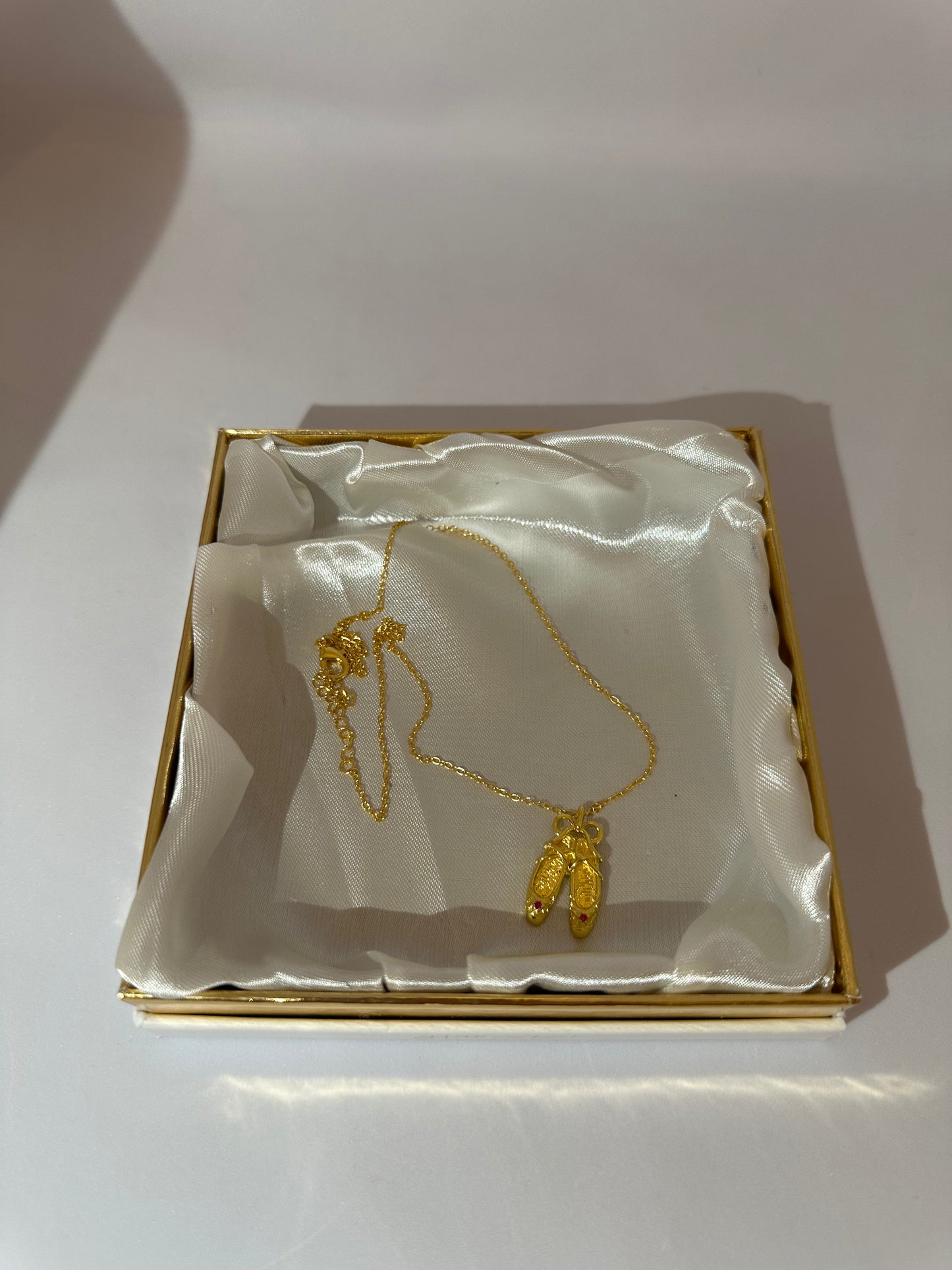 Barbie and the diamond castle necklace