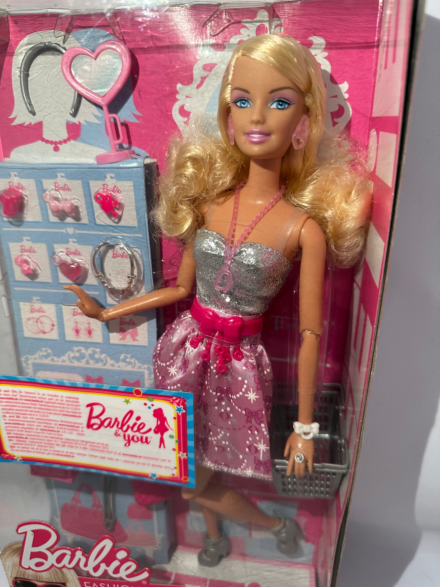Barbie fashionistas 2009 #ma puce