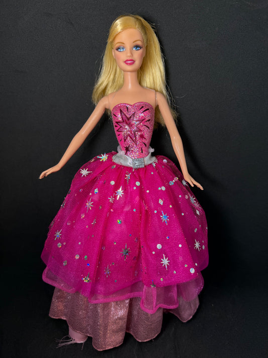 Barbie a fashion fairytale 2010 out of box
