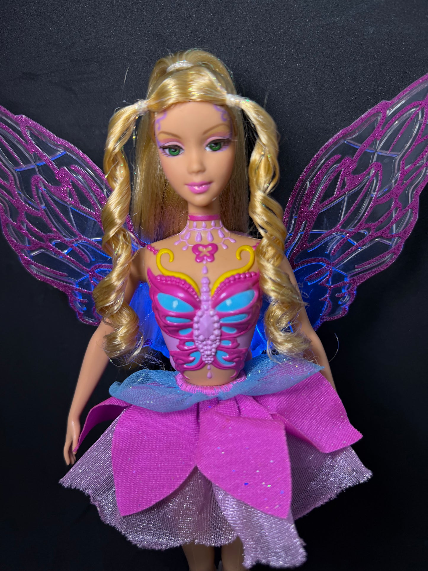 Barbie rainbow magic Elina rare version