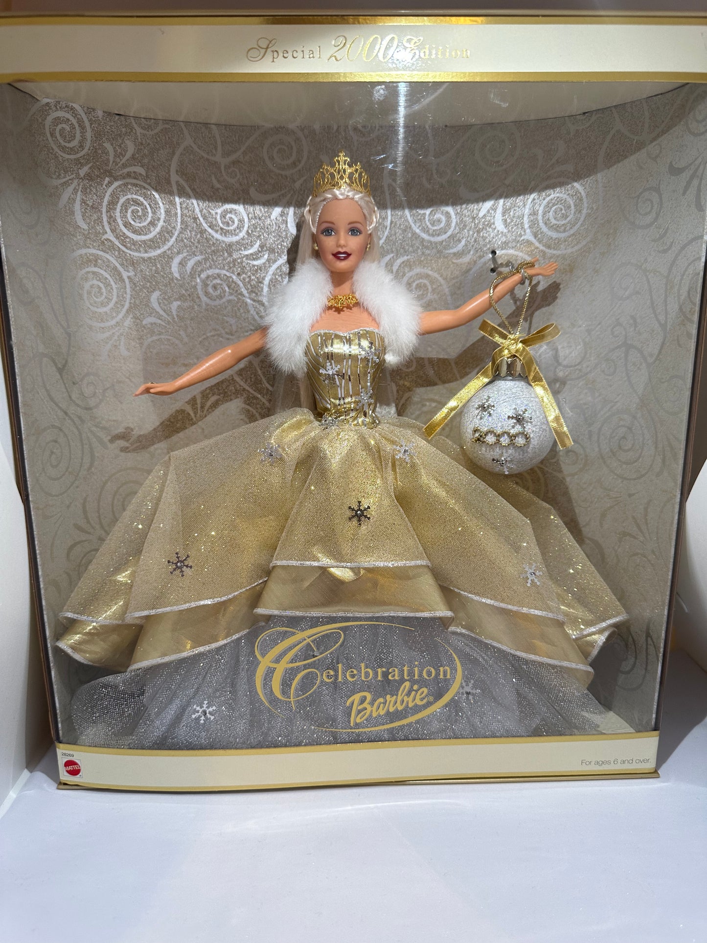 Barbie special 2000 edition celebration Christmas doll